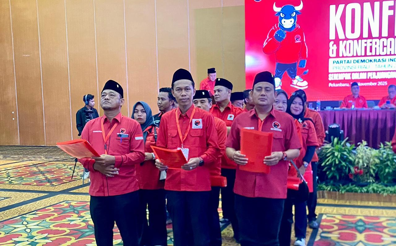 Dilantik Sekjen Hasto Kristianto, Andi Darma Taufik Resmi Komandani PDI Perjuangan Indragiri Hilir